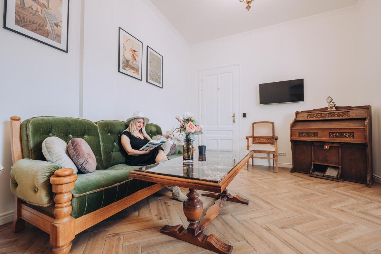 Central Park Apartments Oradea Eksteriør bilde