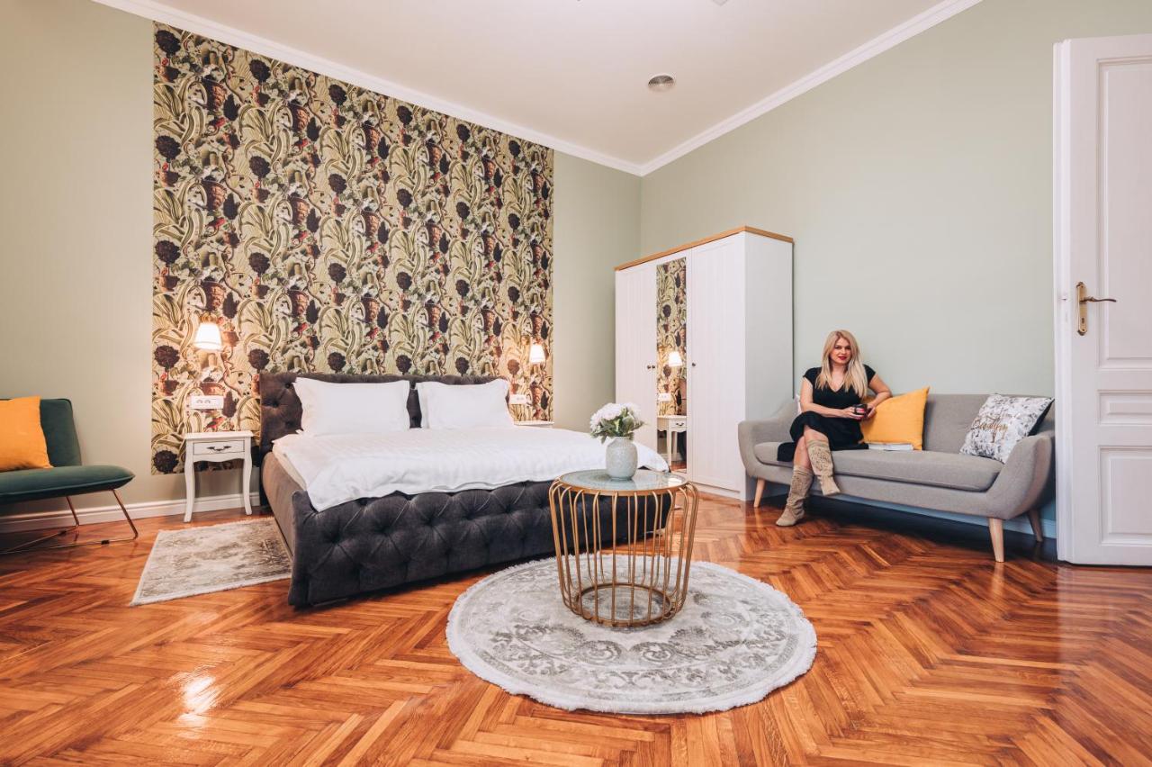 Central Park Apartments Oradea Eksteriør bilde