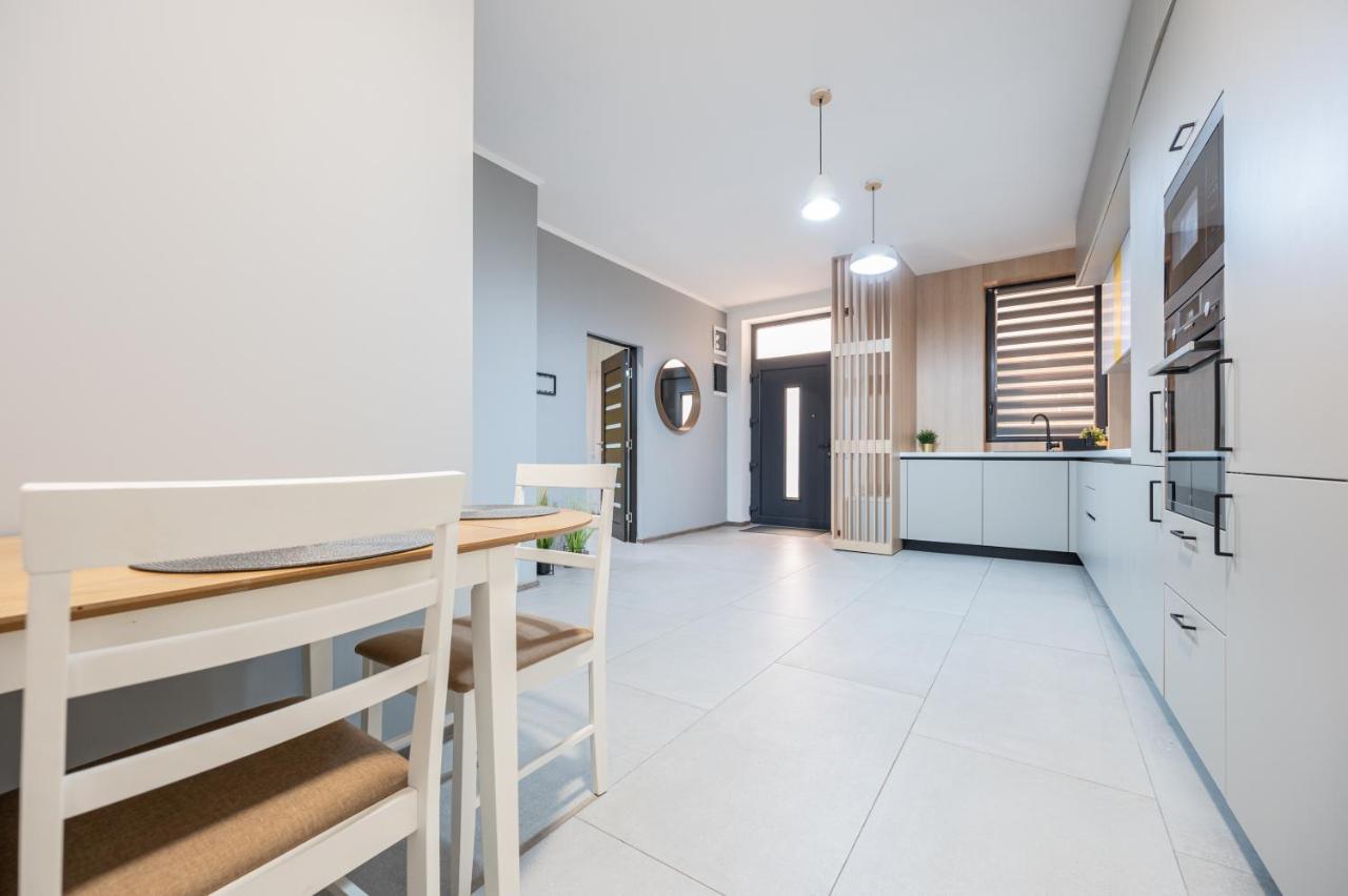 Central Park Apartments Oradea Eksteriør bilde